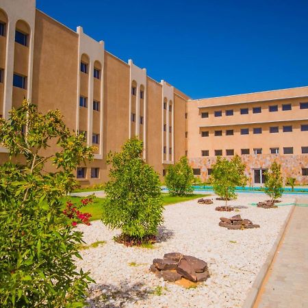 Hotel Monotel Dar El Barka Нуакшот Экстерьер фото