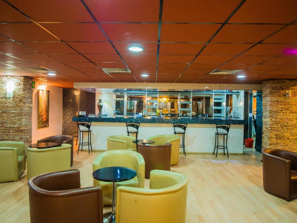Hotel Monotel Dar El Barka Нуакшот Экстерьер фото