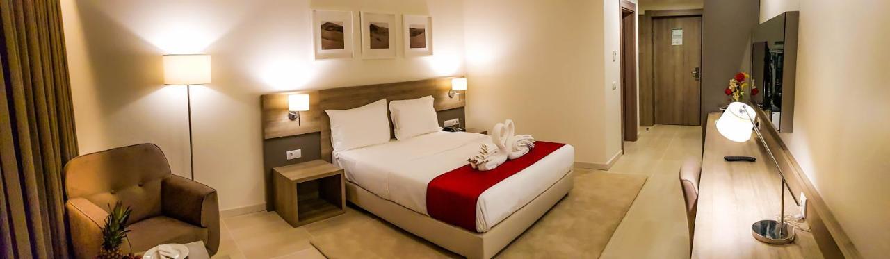 Hotel Monotel Dar El Barka Нуакшот Экстерьер фото